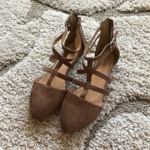 Mauve suede closed-toe gladiator sandals